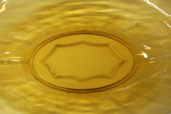 (n-7573) Kollane klaaskauss 2