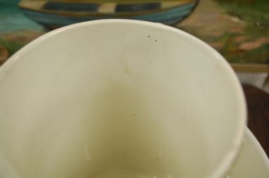 (n-7577) Nimy, suur kann, kauss ja toosid komplektis