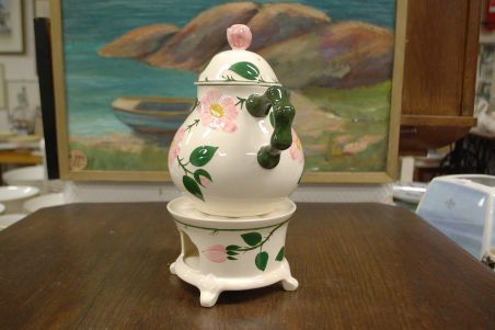 (n-7578/1) Villeroy & Boch Wild Rose kann ja kannusoojendaja komplektis