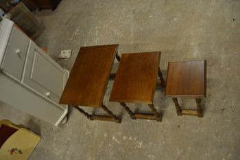 (n-7579) Kolm lauda komplektis 2