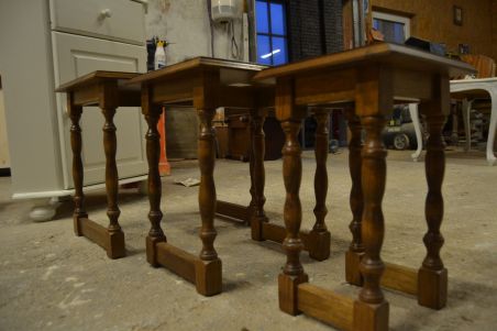 (n-7579) Kolm lauda komplektis