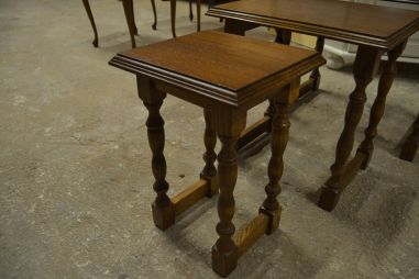 (n-7579) Kolm lauda komplektis