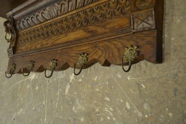 (n-7580) Mütsiriiuliga lõvipeadega riidenagi