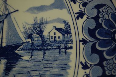 (n-7583) Delfts Blauw, De Delftsche Schouwe suur vaagen-seinataldrik