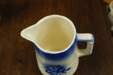 (n-7586) Ostmark Keramik piimakann