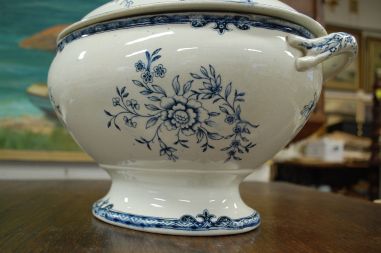 (n-7589) Faiencerie de Jemmapes, uhke suur tirin