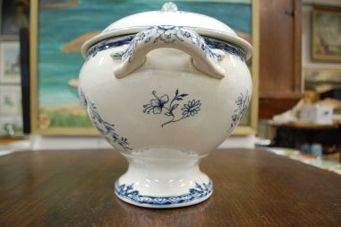 (n-7589) Faiencerie de Jemmapes, uhke suur tirin