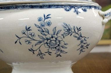 (n-7589) Faiencerie de Jemmapes, uhke suur tirin