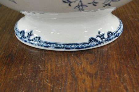 (n-7589) Faiencerie de Jemmapes, uhke suur tirin