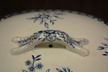 (n-7589) Faiencerie de Jemmapes, uhke suur tirin