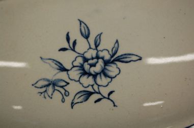 (n-7589) Faiencerie de Jemmapes, uhke suur tirin