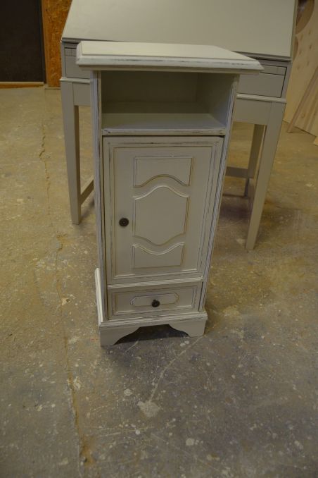 (n-7591) Valge kummut