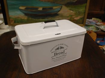 (n-7590) Finest Household Products, metallist leivakast