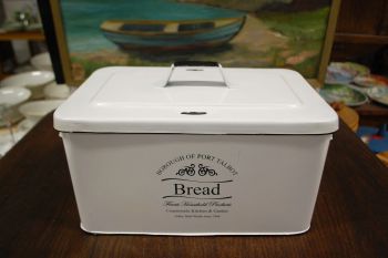 (n-7590) Finest Household Products, metallist leivakast 2