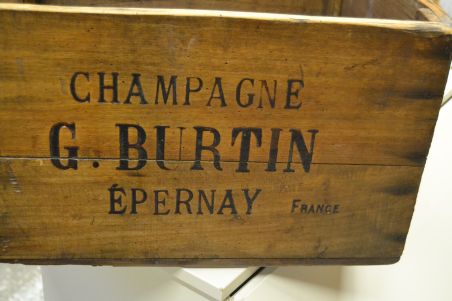 (n-7594) Vana kast G.BRUTIN CHAMPAGNE