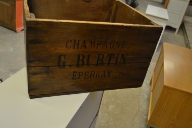 (n-7594) Vana kast G.BRUTIN CHAMPAGNE