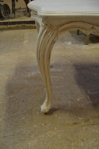 (L-756) Suurem valge diivanilaud