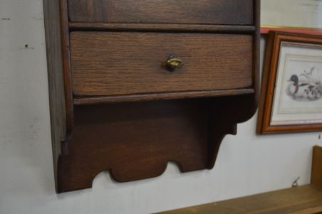 (n-7595) Peegliga väiksem seinakapp, nn ravimikapp