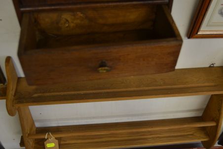 (n-7595) Peegliga väiksem seinakapp, nn ravimikapp