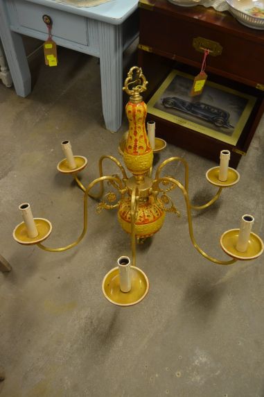 (n-7596) Portselaniga suurem laelamp