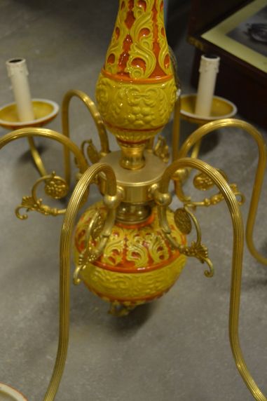 (n-7596) Portselaniga suurem laelamp