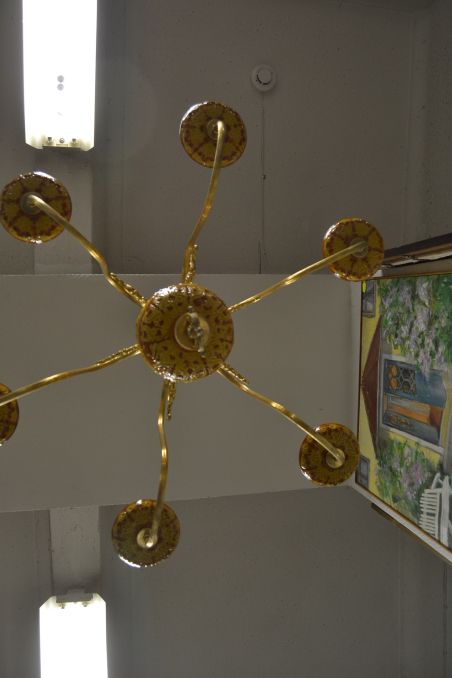 (n-7596) Portselaniga suurem laelamp