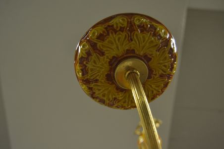 (n-7596) Portselaniga suurem laelamp