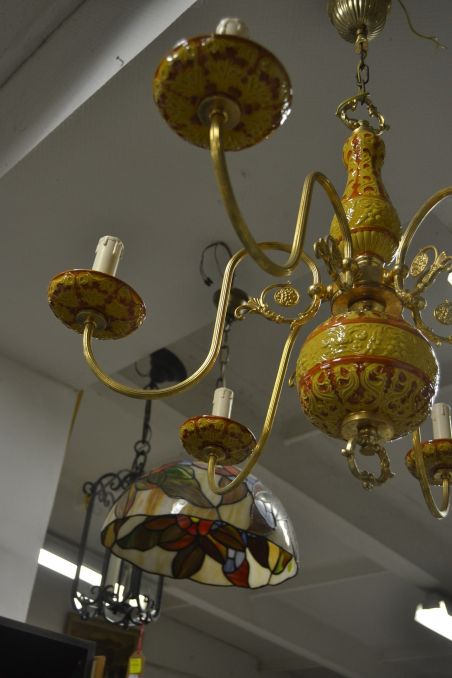 (n-7596) Portselaniga suurem laelamp