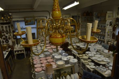 (n-7596) Portselaniga suurem laelamp