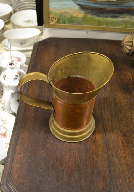 (n-7599) Liitrine metallist nõu