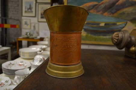 (n-7599) Liitrine metallist nõu