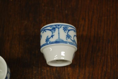 (n-7600/1) Bavaria Winterling õlelillemustriga munapeekrid, 4tk