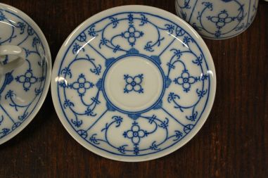 (n-7600/2) Bavaria Winterling õlelillemustriga kohvitassid-taldrikud, 2tk