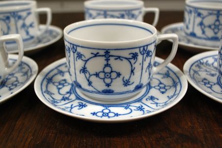 (n-7600/3) Bavaria Winterling õlelillemustriga kohvitassid-taldrikud, 6tk