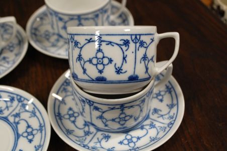 (n-7600/3) Bavaria Winterling õlelillemustriga kohvitassid-taldrikud, 6tk