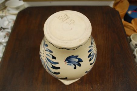 (n-7603) Hükli Keramik, suur käsitsimaalitud kann/ vaas nr 508/30