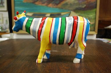 (n-7607) Kuju, triibuline lehm