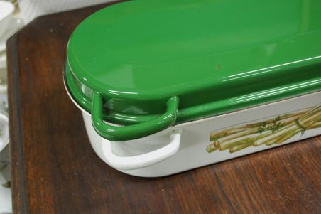 (n-7610) Ülisuur metallist kalatirin/ spargliauruti restiga