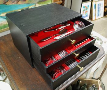 (n-7617) Gallo Inox suur söögiriistade komplekt kastis