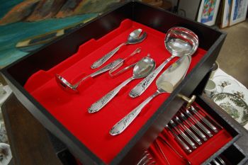 (n-7617) Gallo Inox suur söögiriistade komplekt kastis 2