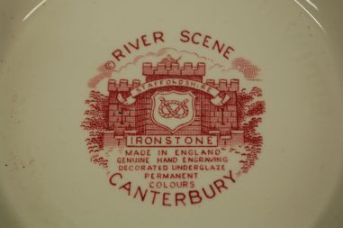(n-7621) Staffordshire Ironstone, Canterbury River Scene suur tirin