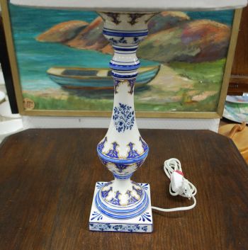 (n-7627) Kõrge portselanist jalal laualamp 2