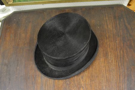 (n-7640) Vana kõvakübar, silinder