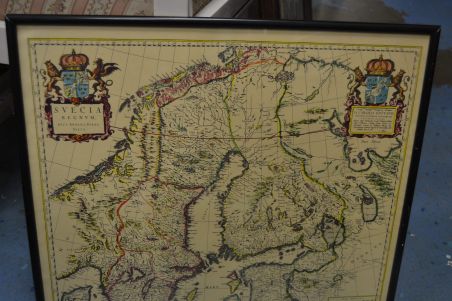 (P-1109) Huvitav vana Carl Gustavi valduste kaart koos Eestiga
