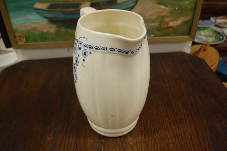 (n-7643) Boch Freres la Louviere, suur kann