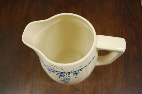 (n-7643) Boch Freres la Louviere, suur kann