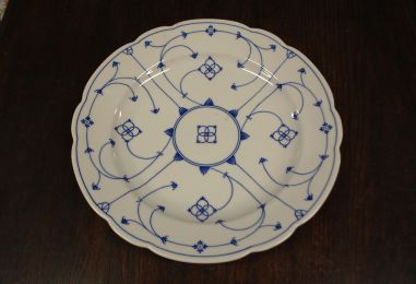 (n-7646) Bavaria, suur ümar õlelillemustriga vaagen