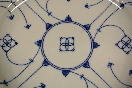 (n-7646) Bavaria, suur ümar õlelillemustriga vaagen