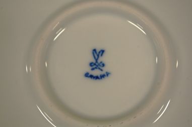 (n-7646) Bavaria, suur ümar õlelillemustriga vaagen