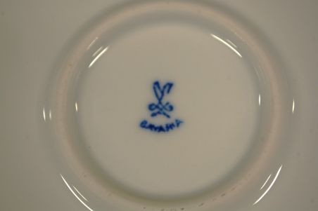 (n-7646) Bavaria, suur ümar õlelillemustriga vaagen